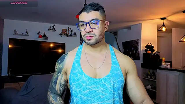 Snapshot of Michael_Diamond chatting on 02-20-26, 01:02 Michael Diamond online show from 02-20-26, 01:02