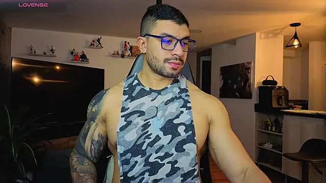 Michael Diamond online show from 11-29-25, 03:50