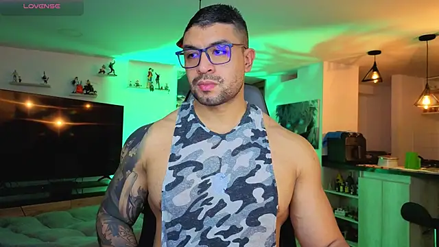 Michael Diamond online show from 10-28-25, 02:56