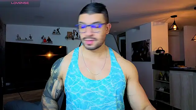 Snapshot of Michael_Diamond chatting on 02-03-26, 02:53 Michael Diamond online show from 02-03-26, 02:53