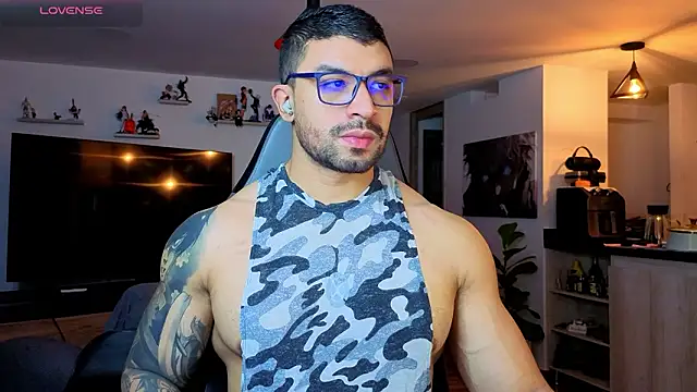 Snapshot of Michael_Diamond chatting on 03-02-26, 01:50 Michael Diamond online show from 03-02-26, 01:50