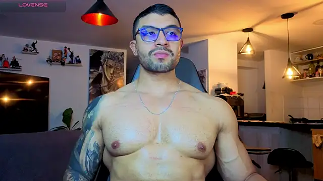 Snapshot of Michael_Diamond chatting on 05-27-26, 01:37 Michael Diamond online show from 05-27-26, 01:37