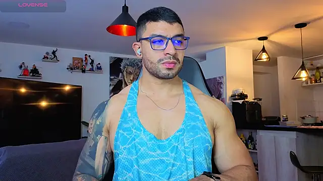Snapshot of Michael_Diamond chatting on 04-18-26, 04:42 Michael Diamond online show from 04-18-26, 04:42