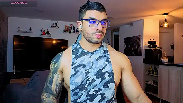 Snapshot of Michael_Diamond chatting on 02-13-26, 02:00 Michael Diamond online show from 02-13-26, 02:00