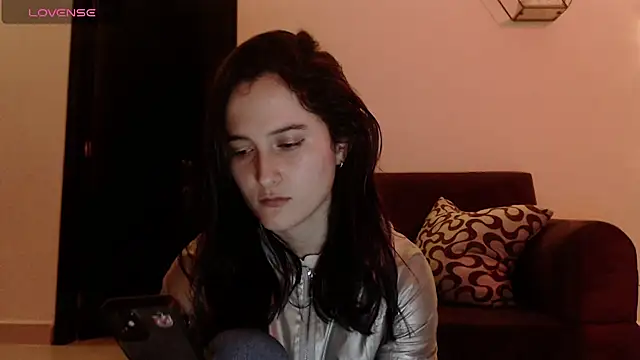 Snapshot of AlissonnFoxx chatting on 01-12-25, 07:00 AlissonnFoxx online show from 01-12-25, 07:00