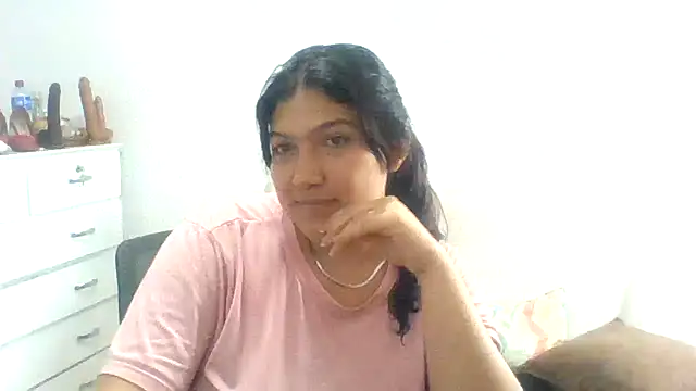 ammarahot7777 online show from 04-11-26, 02:19