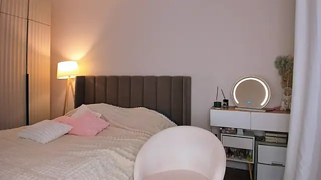 Anni  cute online show from 04-02-26, 02:57