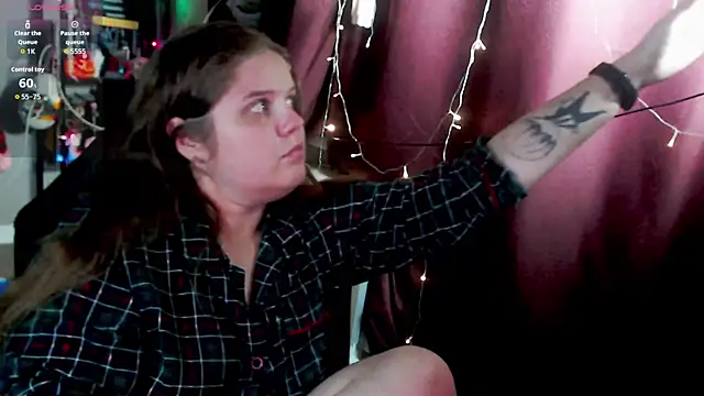 so cute777 online show from 10-27-25, 01:39