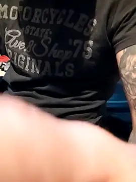 PIercingBoy38 online show from 09-14-25, 05:24