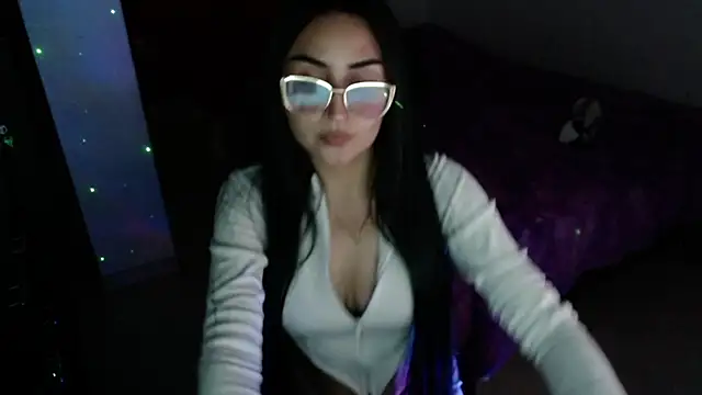 Tiffani Williams online show from 03-03-26, 11:56