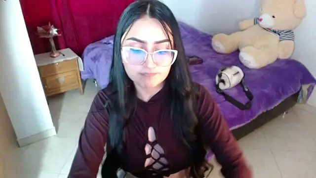 Tiffani Williams online show from 04-11-26, 10:57