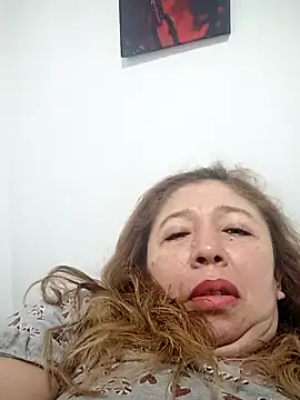 Snapshot of Valentinaa_mature chatting on 07-20-26, 08:11 Valentinaa mature online show from 07-20-26, 08:11