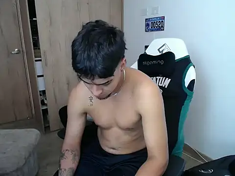 Snapshot of matias_bianco chatting on 11-05-25, 07:28 matias bianco online show from 11-05-25, 07:28