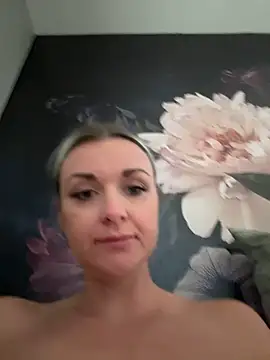 Bella-Tight online show from 09-15-25, 06:58