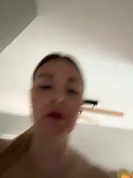 Bella-Tight online show from 03-17-26, 08:06