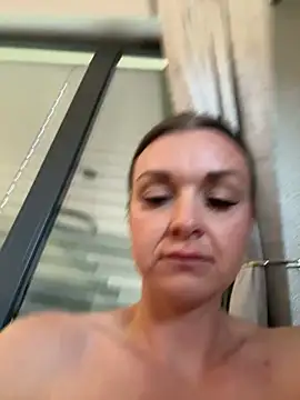 Bella-Tight online show from 05-18-26, 08:52
