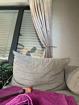 Bella-Tight online show from 04-08-26, 08:05