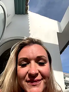 Bella-Tight online show from 10-16-25, 02:47