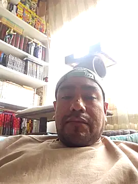 Snapshot of Motherandson chatting on 03-04-26, 09:50 Motherandson online show from 03-04-26, 09:50