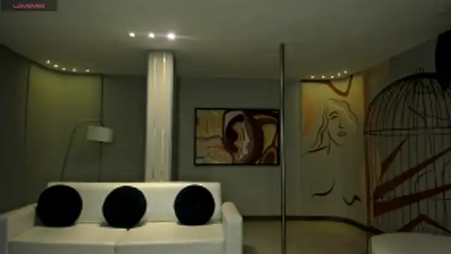 LizzHamilton   online show from 11-11-25, 09:20