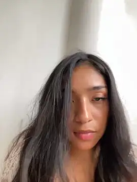 Snapshot of Bellafr chatting on 12-24-24, 06:17 Bellafr online show from 12-24-24, 06:17