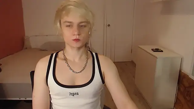 Oliver sweet  online show from 02-18-26, 01:36