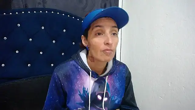 anyu1306 online show from 03-18-25, 01:24