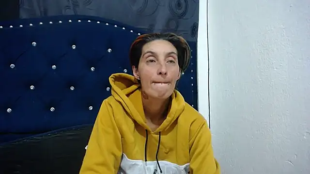 anyu1306 online show from 02-01-25, 06:10