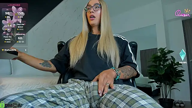 Miss sagitario online show from 03-28-26, 12:06