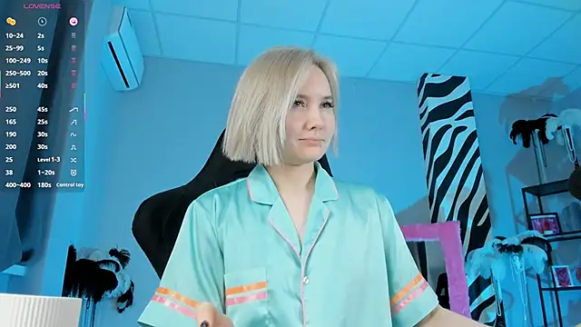 Snapshot of ReiYosimoto chatting on 02-21-26, 08:44 ReiYosimoto online show from 02-21-26, 08:44