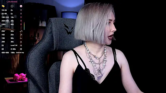 Snapshot of ReiYosimoto chatting on 02-02-26, 07:24 ReiYosimoto online show from 02-02-26, 07:24