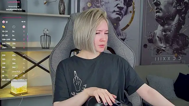 Snapshot of ReiYosimoto chatting on 03-02-26, 04:58 ReiYosimoto online show from 03-02-26, 04:58