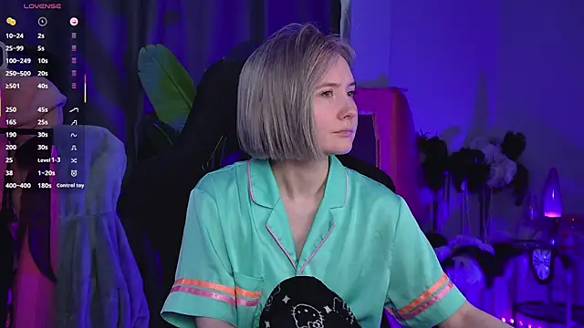 ReiYosimoto online show from 03-31-26, 02:30