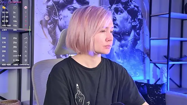 ReiYosimoto online show from 11-21-25, 03:33