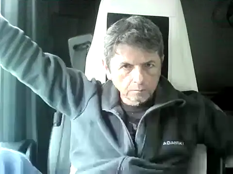 Snapshot of czarek888 chatting on 10-15-25, 02:14 czarek888 online show from 10-15-25, 02:14