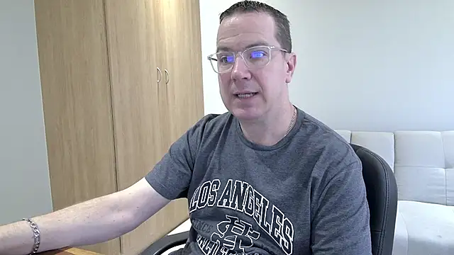 Snapshot of BrettJ81 chatting on 10-23-25, 10:58 BrettJ81 online show from 10-23-25, 10:58