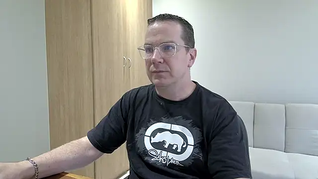 BrettJ81 online show from 01-12-26, 02:13