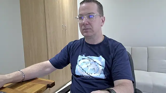 BrettJ81 online show from 12-16-25, 12:31