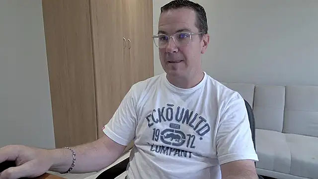 BrettJ81 online show from 01-15-26, 12:52