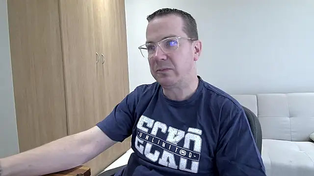 Snapshot of BrettJ81 chatting on 09-26-25, 01:07 BrettJ81 online show from 09-26-25, 01:07