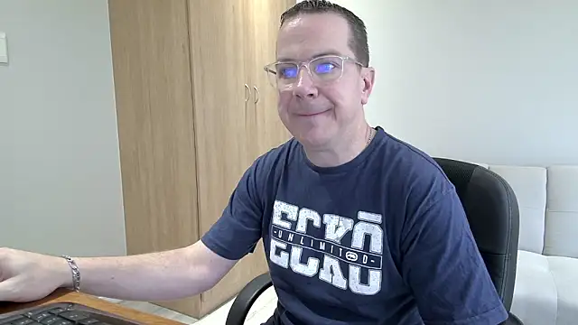 Snapshot of BrettJ81 chatting on 10-17-25, 12:51 BrettJ81 online show from 10-17-25, 12:51