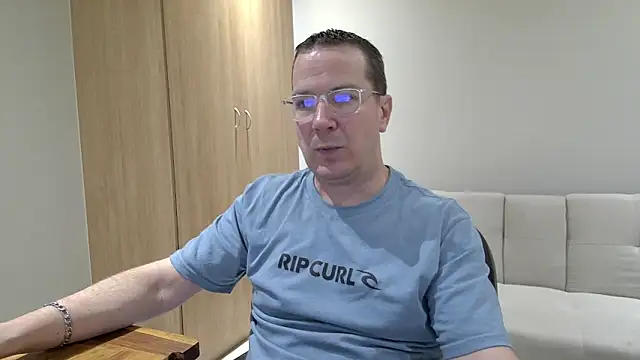 BrettJ81 online show from 10-27-25, 05:25