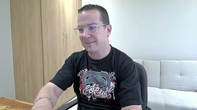 BrettJ81 online show from 01-06-26, 01:48