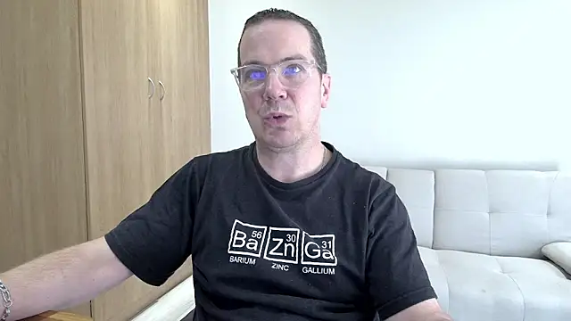 BrettJ81 online show from 04-10-26, 01:29