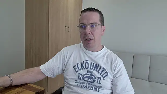 BrettJ81 online show from 05-03-26, 01:58