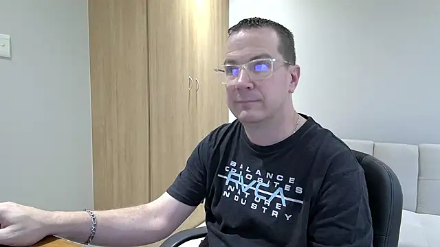 Snapshot of BrettJ81 chatting on 10-16-25, 03:42 BrettJ81 online show from 10-16-25, 03:42