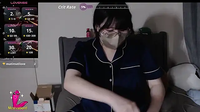 Snapshot of mimika0403 chatting on 06-03-26, 03:39 mimika0403 online show from 06-03-26, 03:39