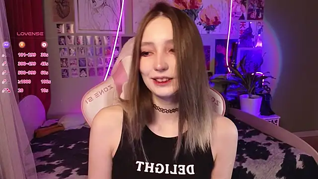 Evie Ro online show from 04-27-26, 11:47