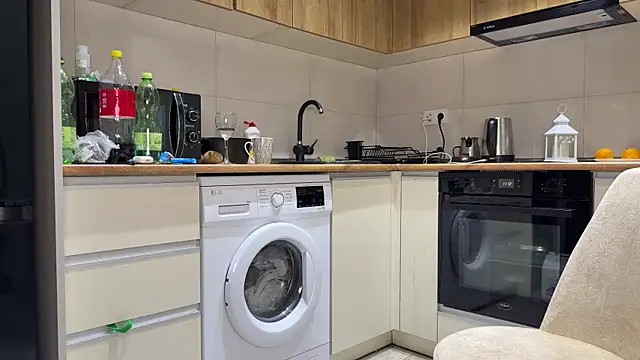 mommy nadin online show from 02-06-26, 03:19