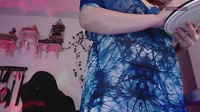 Snapshot of Eve_Blue77 chatting on 02-10-26, 01:26 Eve Blue77 online show from 02-10-26, 01:26